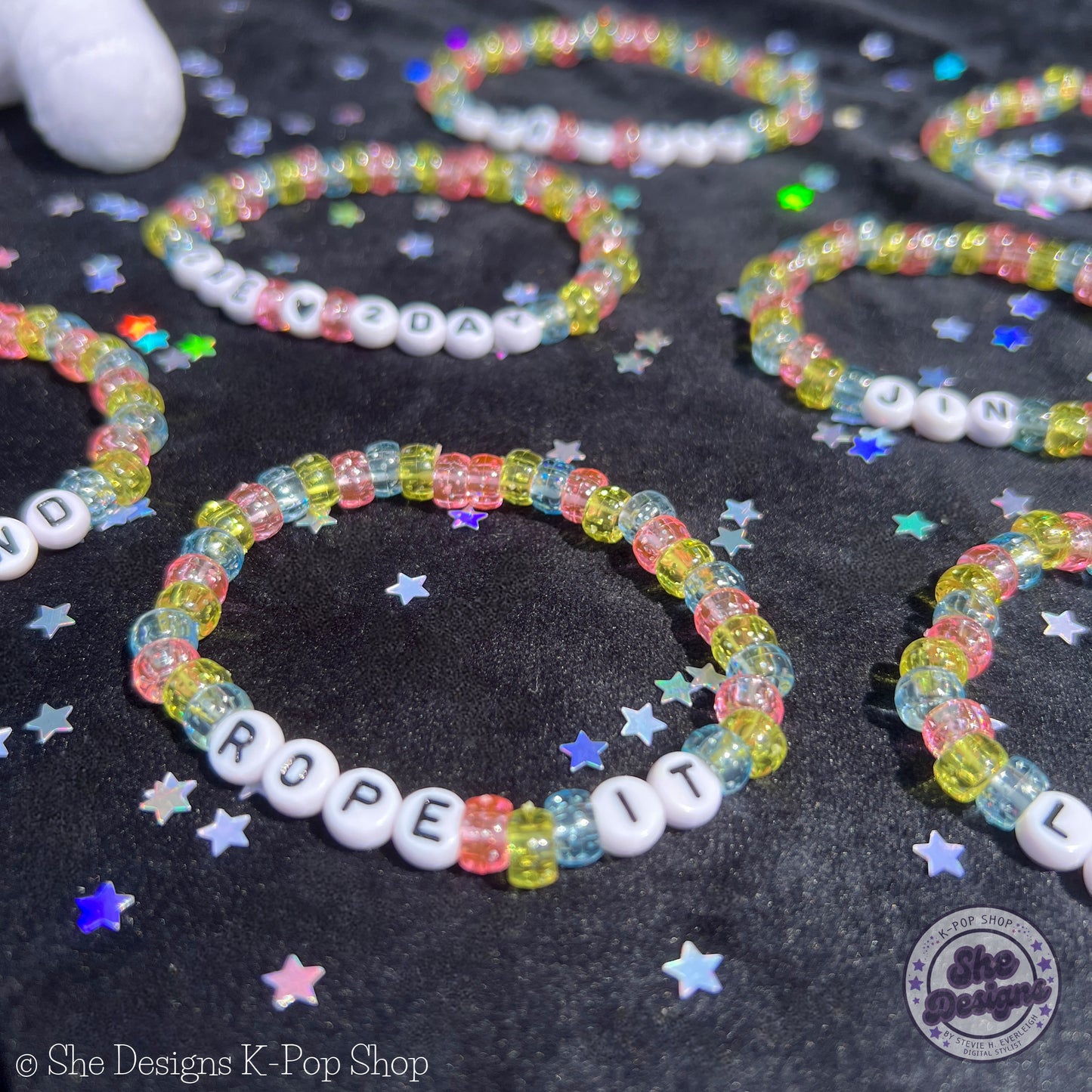 Friendship Bracelets: Jin Echo World Tour Collection, Lot of 100