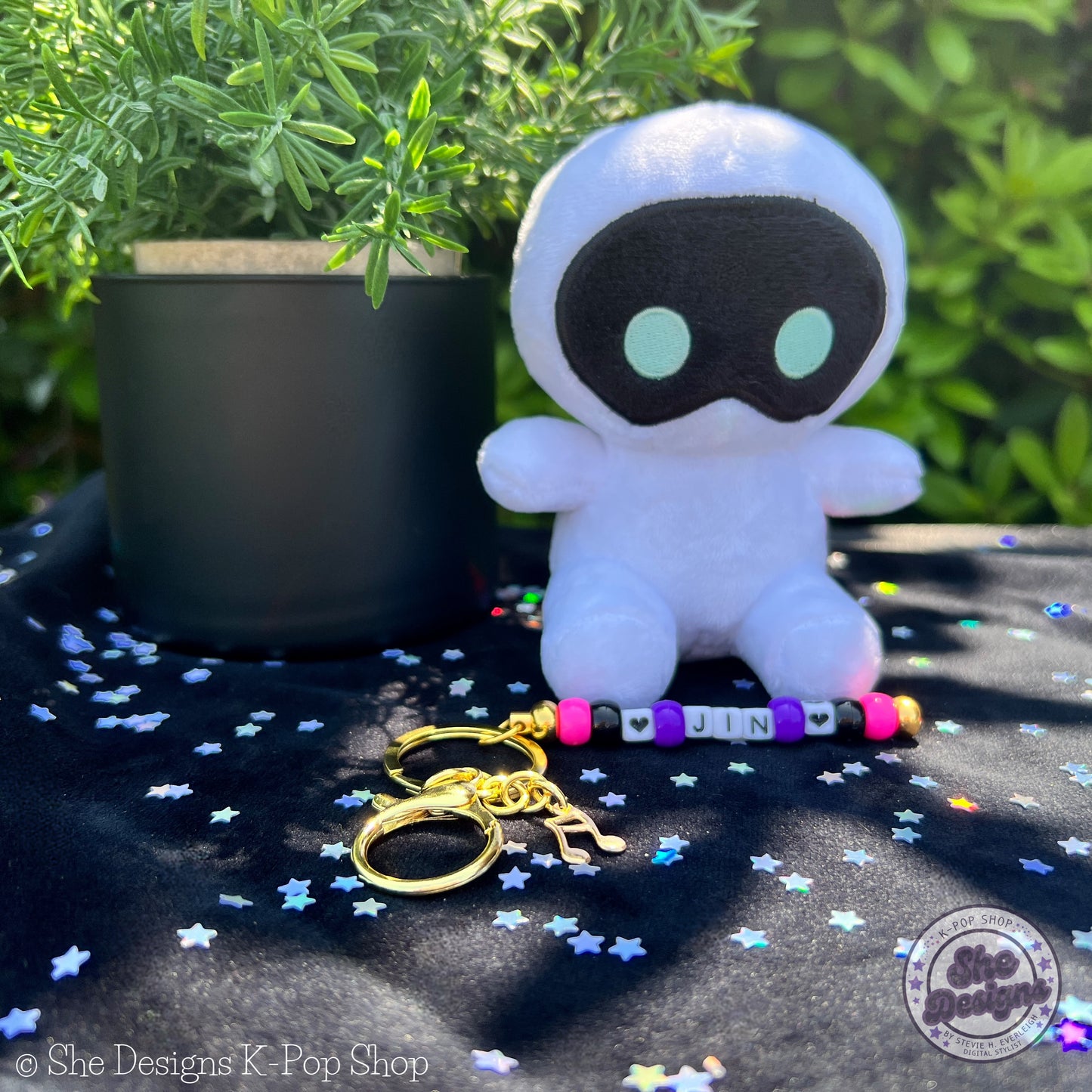 BTS JIN KEYCHAIN: JIN GLAMMIN' IT!