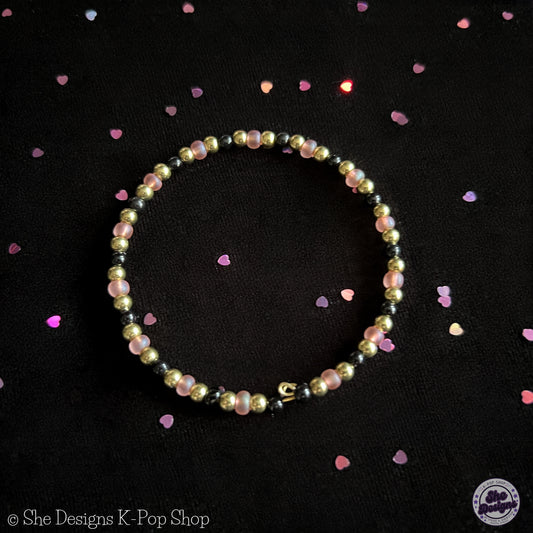 BLACKPINK MEMORY WIRE BRACELET: BLINK WINK