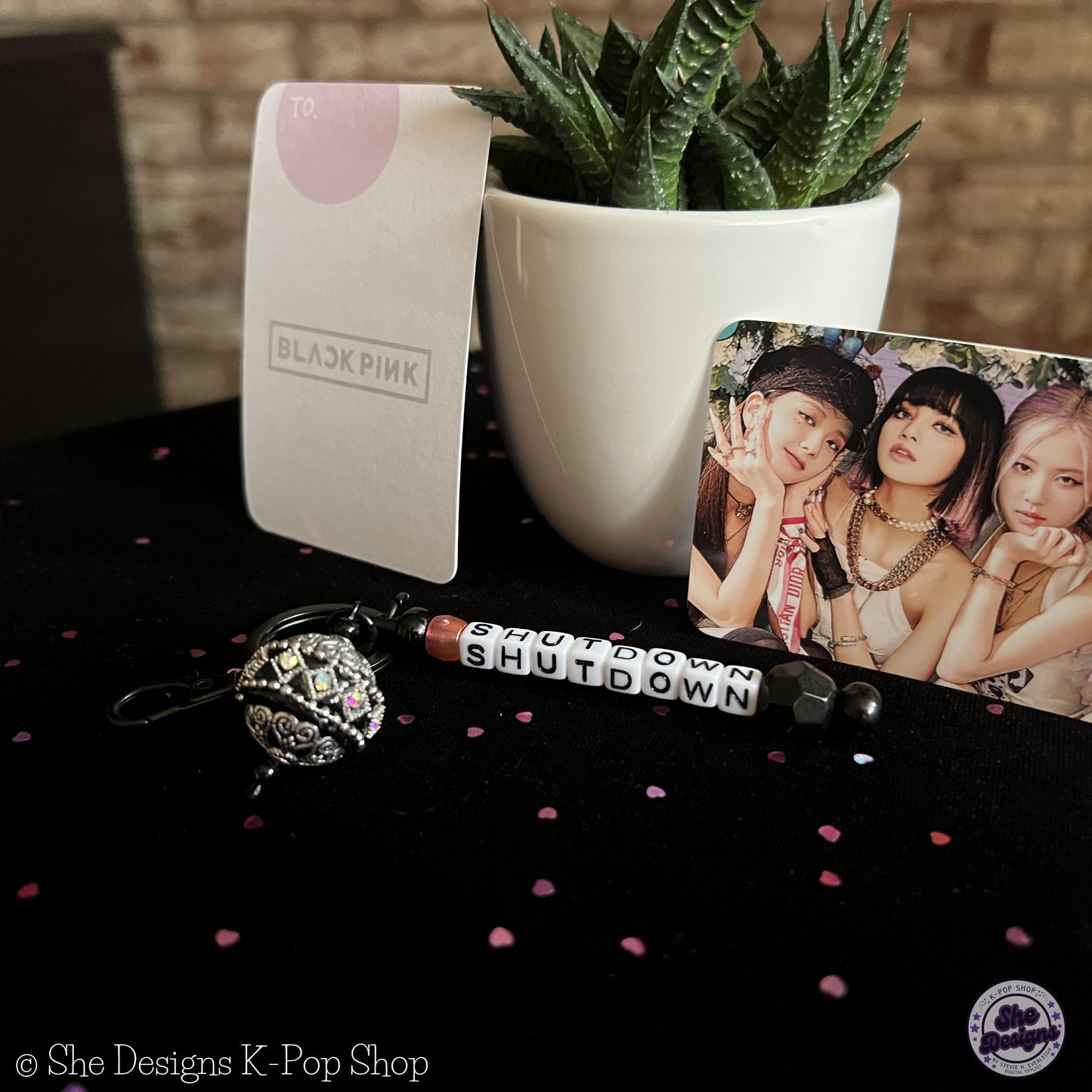 BLACKPINK KEYCHAIN: SIMPLY ONE OF A KIND SHUTDOWN!